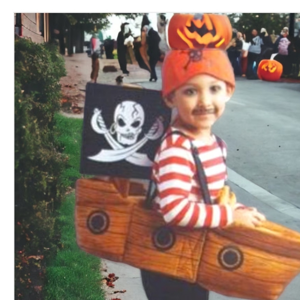 Source Unknown Pirate Ship Kids Costume - Orange and Black